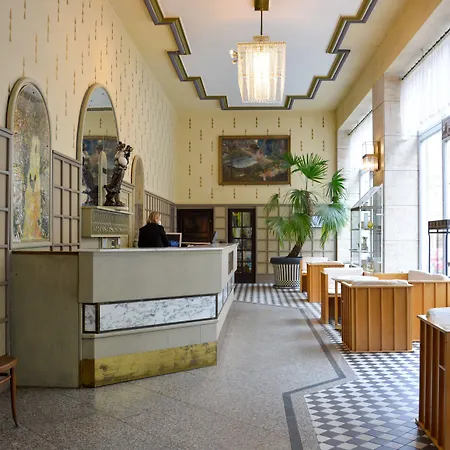 Hotel Praha 4*