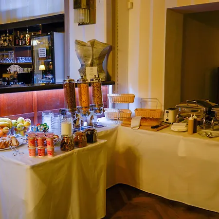 Praha 4* Liberec