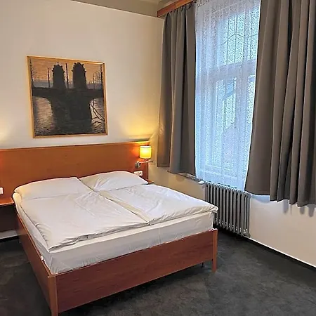 Praha 4*