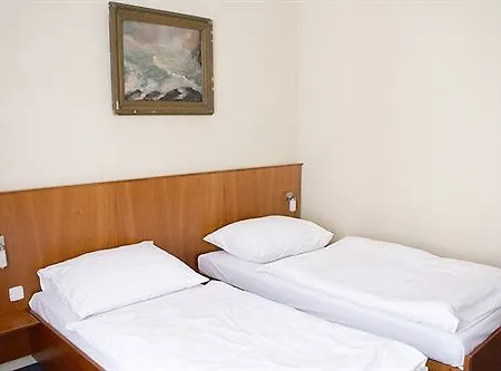 Otel Praha 4*