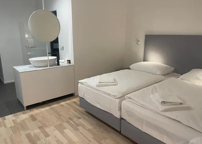 Praha Otel 4*